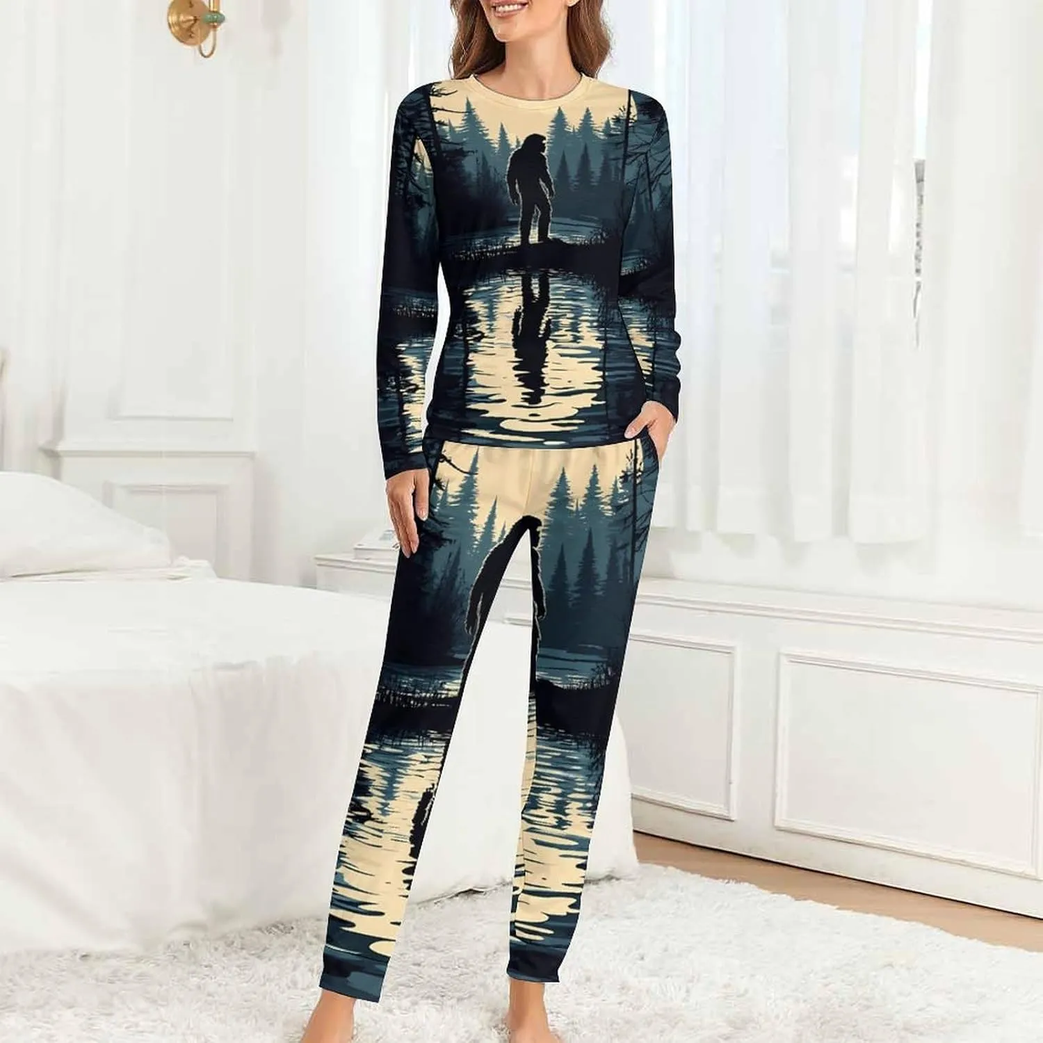 Bigfoot Moonlight Reflection Women's Pajama Set Long Sleeve T-shirts Top & Pant Comfort Sleepwear Loungewear