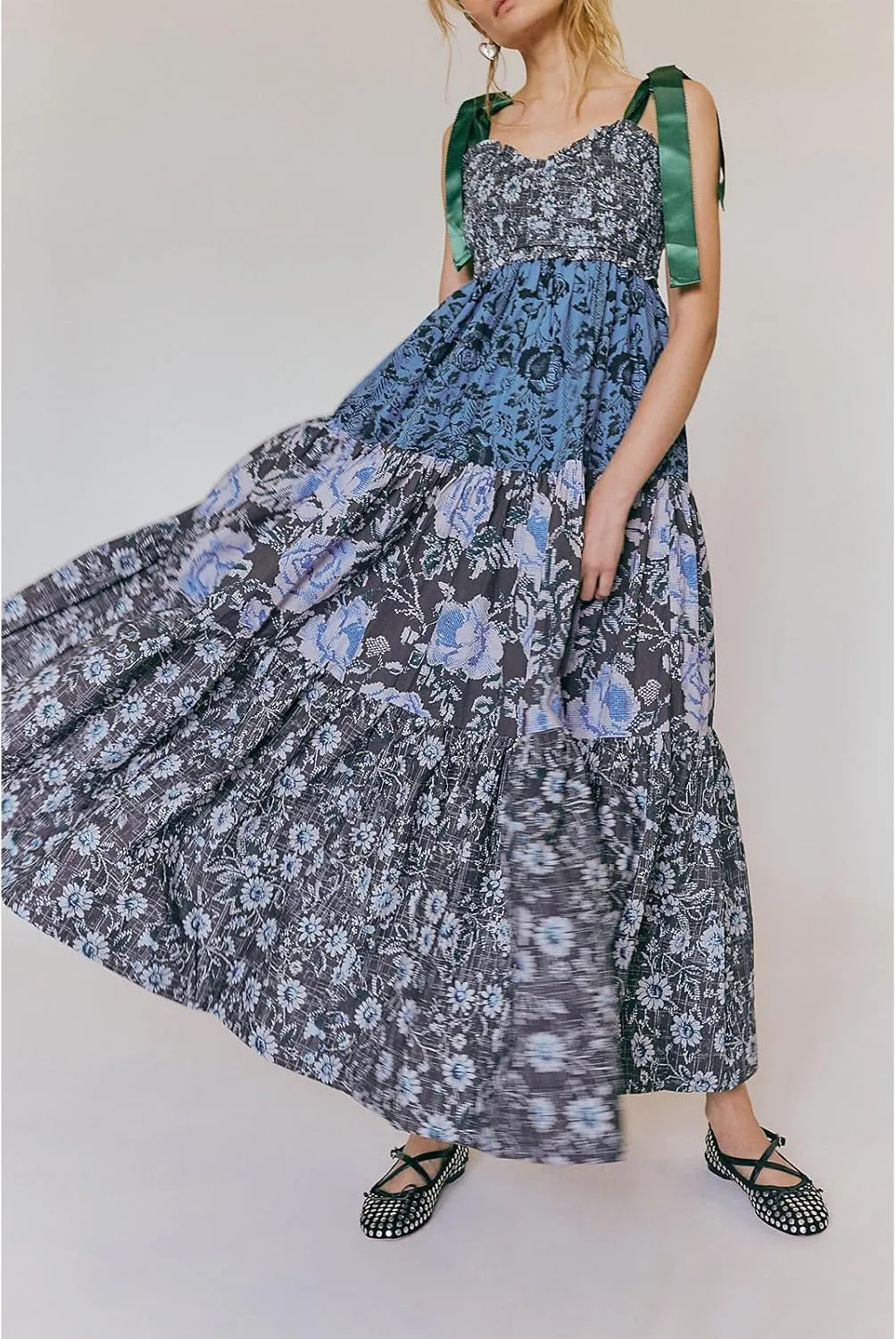 Floral Maxi Dresses for Women Sleeveless Tie Shoulder Smocked Flowy Boho Long Dress Y2k Summer Vacation Sundress